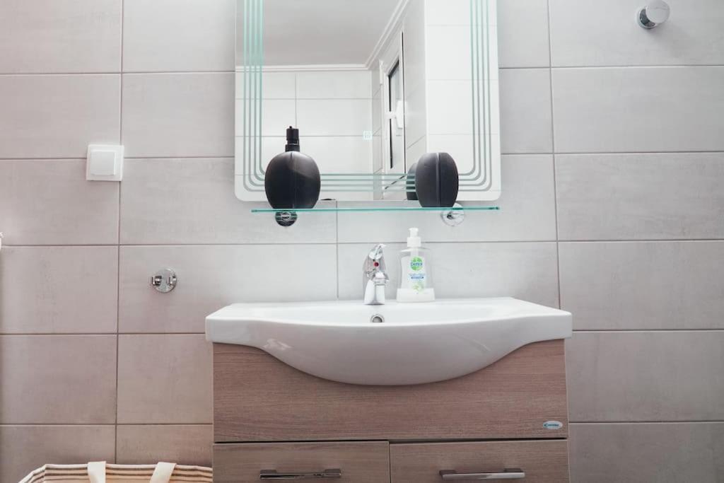 Charming Apartment In Keramikos Αθήνα Εξωτερικό φωτογραφία